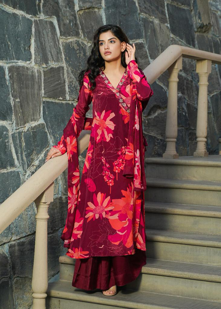 party wear angrakha style dresses Pakistani Angrakha Frock Design for Ladies 2021 is emblazoned with embroidery, dabka and sequins. Angrakha frock in traditional Style is adding modish look to overall wedding party dress. This designer frock is