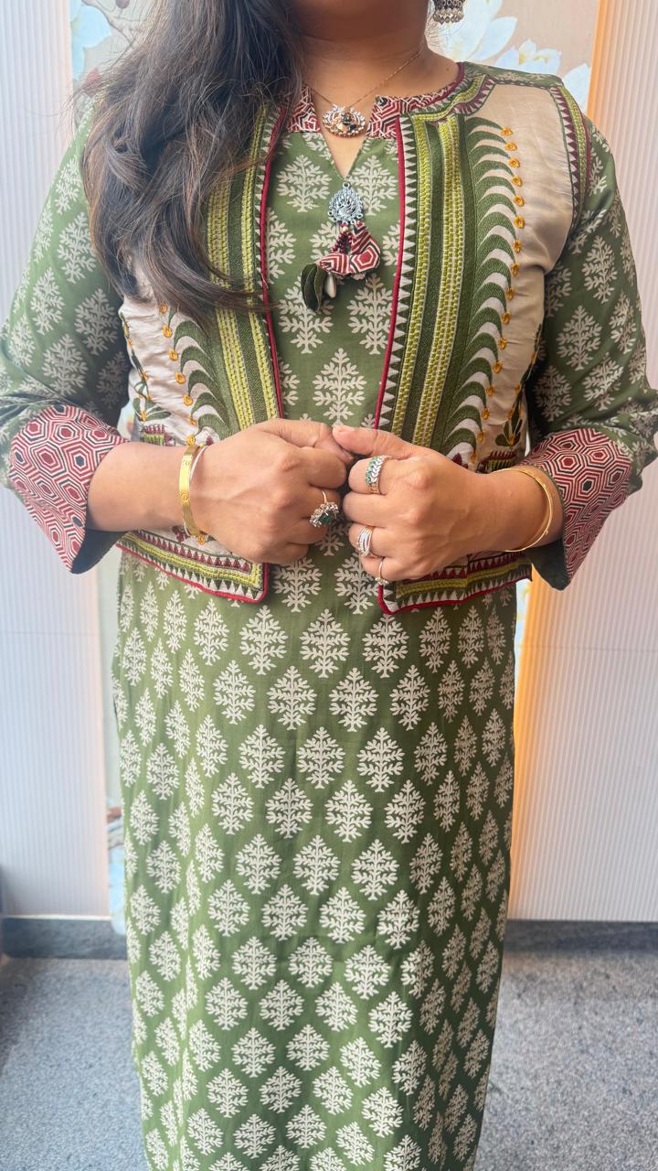 Pretty Surat mulchanderi embroidery jacket kurta pant in green
