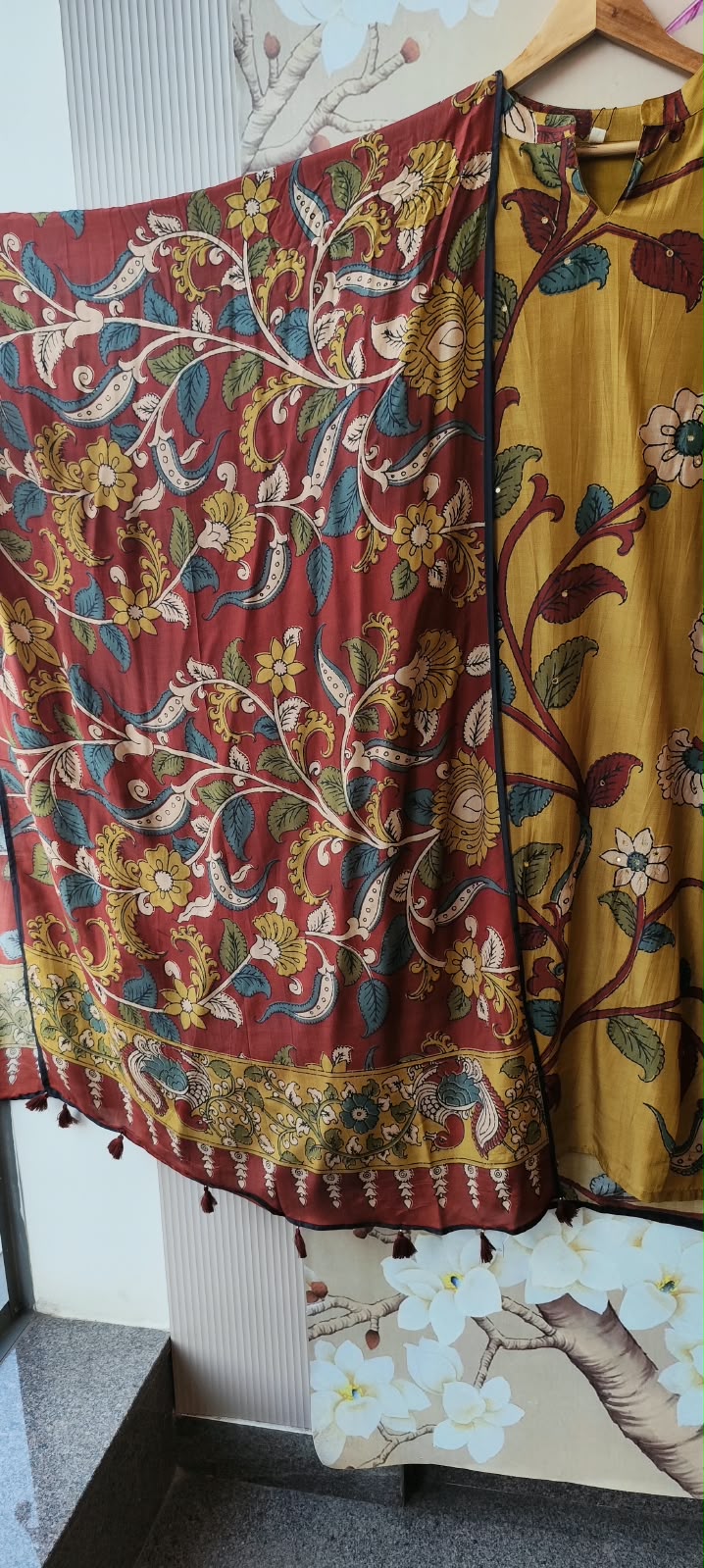 Crepe silk yellow front n back Kalamkari printed suit set