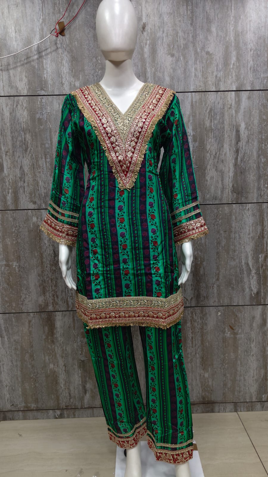 Pure crepe front n back link co ord in green