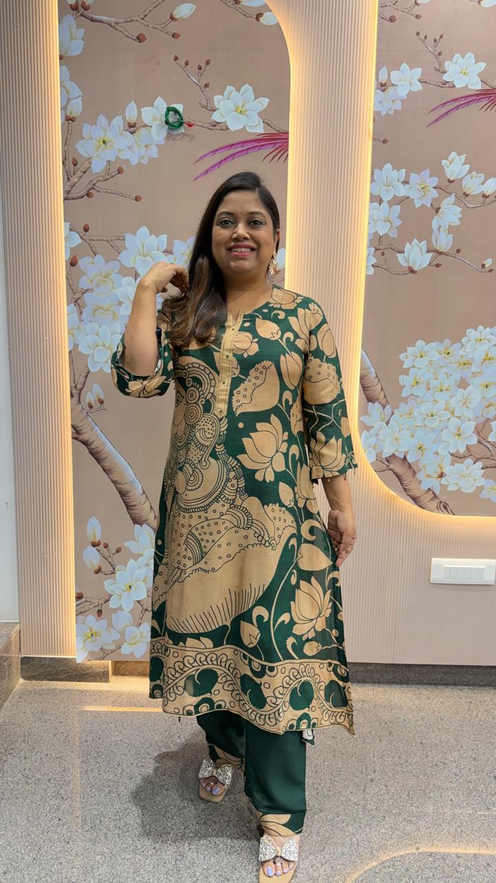 Super pretty Mul silk kurta pant in green