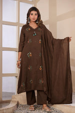 Pretty Mul cotton embroidered in brownFull suit set