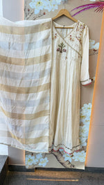 Premium lurix Mul chanderi suit set in white super gorgeous with real mirror detailing