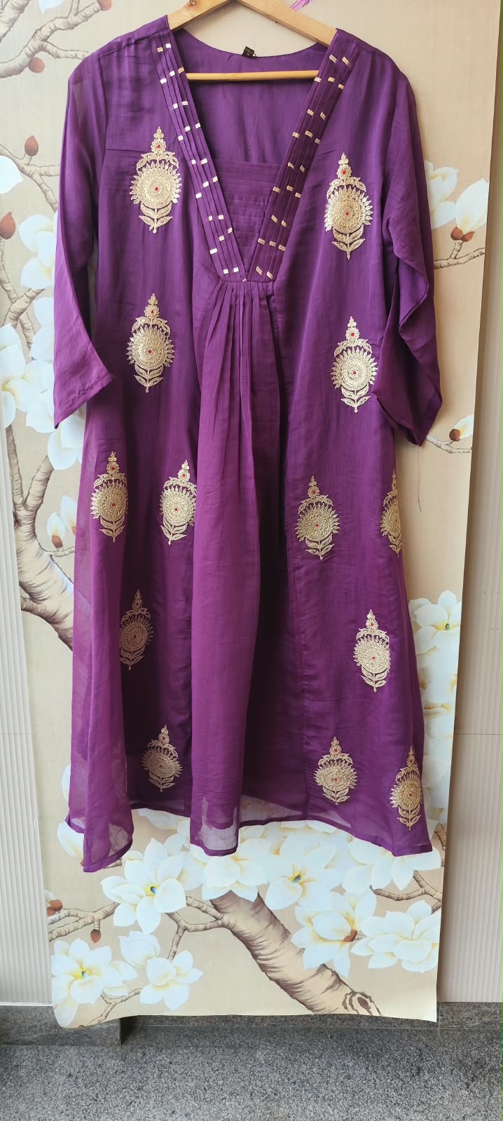 Premium hand zari detailing pure Mul chanderi suit set