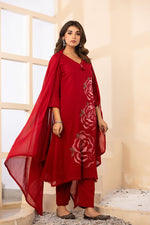Pure Mul cotton embroidered in red