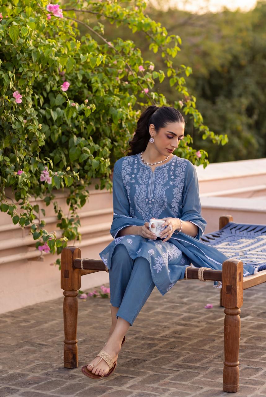 Mul cotton embroidered chikankari full suit set in blue