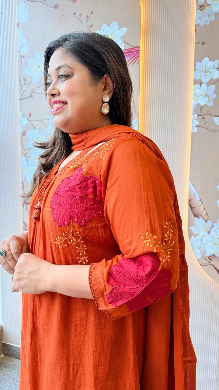 Super pretty applique work Mul cotton lining suit set