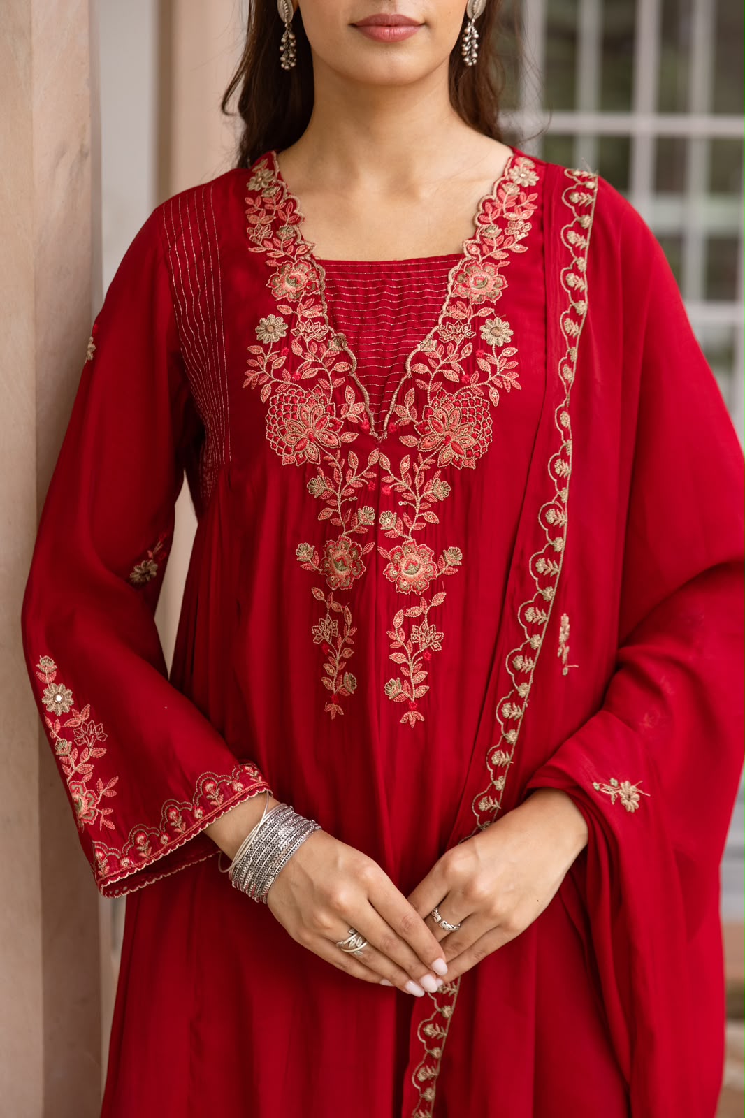 Pretty Modale embroidered suit set in red with Mul lining