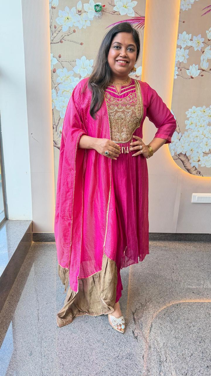 Pure Banarasi Mul chanderi in rani pink with super gorgeous handwork suit set