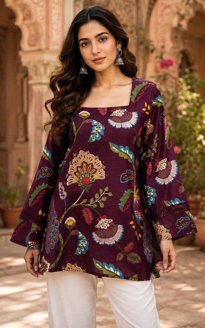 Pretty cotton designer back top in wine