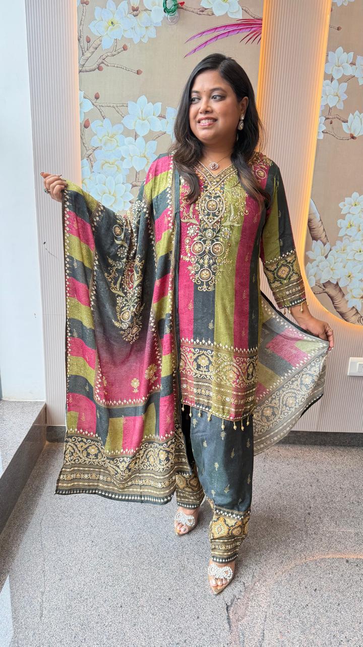 Pretty Mul silk lining farshi salwar suit set in pink n green