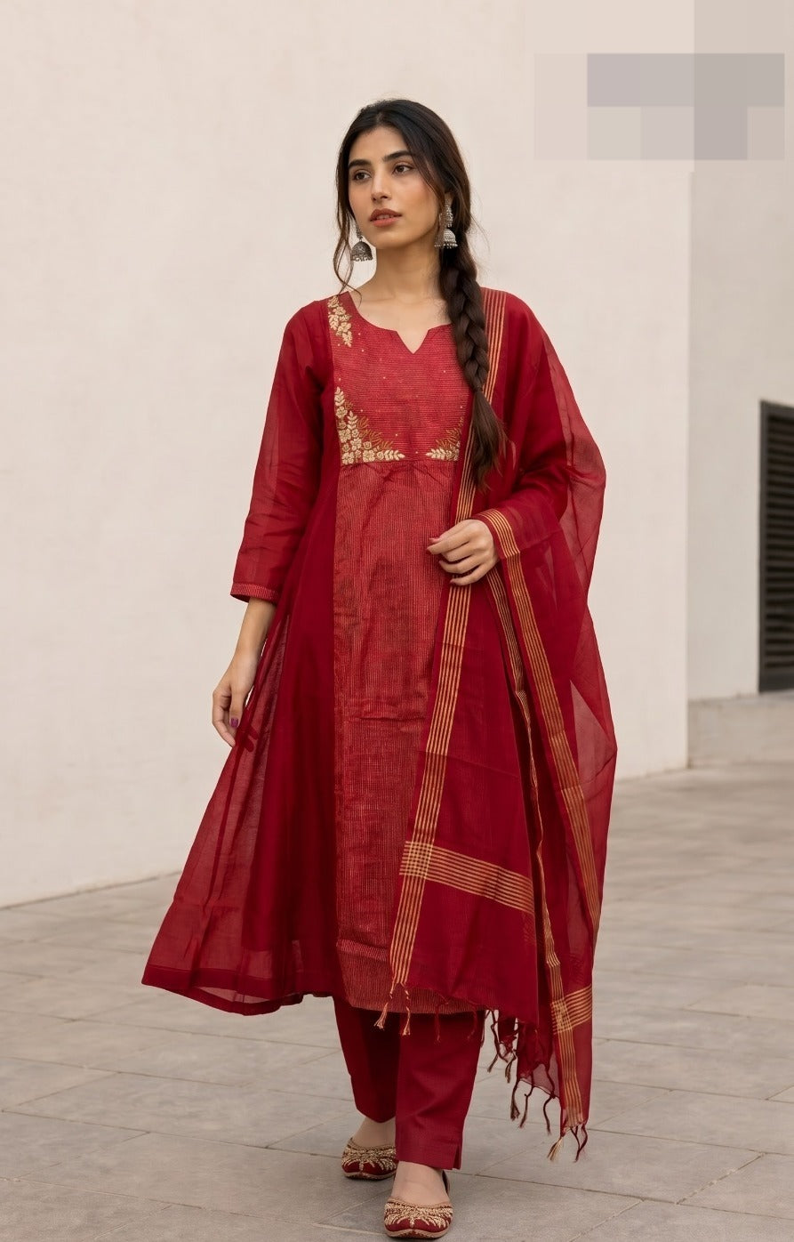 Pretty embroidered Mul chanderi suit set in red