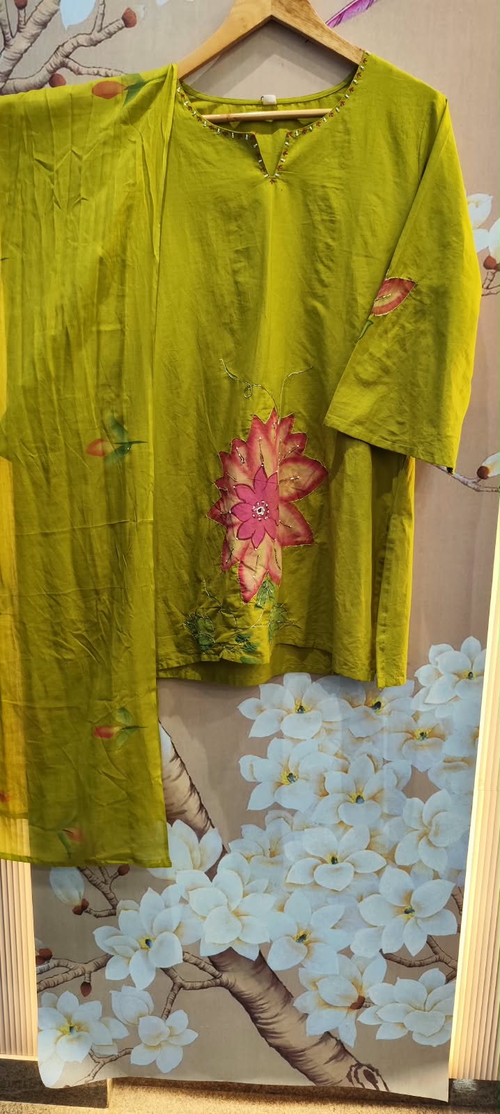 Brush painted full suit set in green in farshi salwar