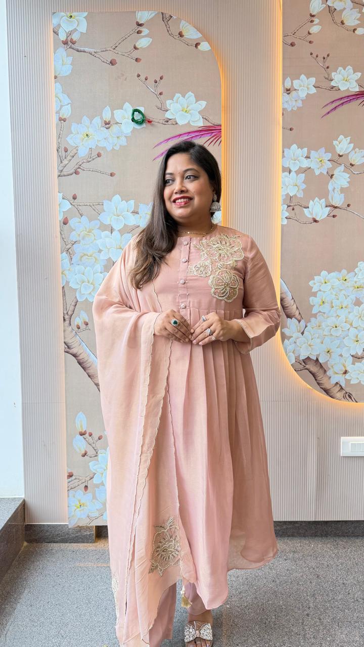 Premium tissue hand work suit set