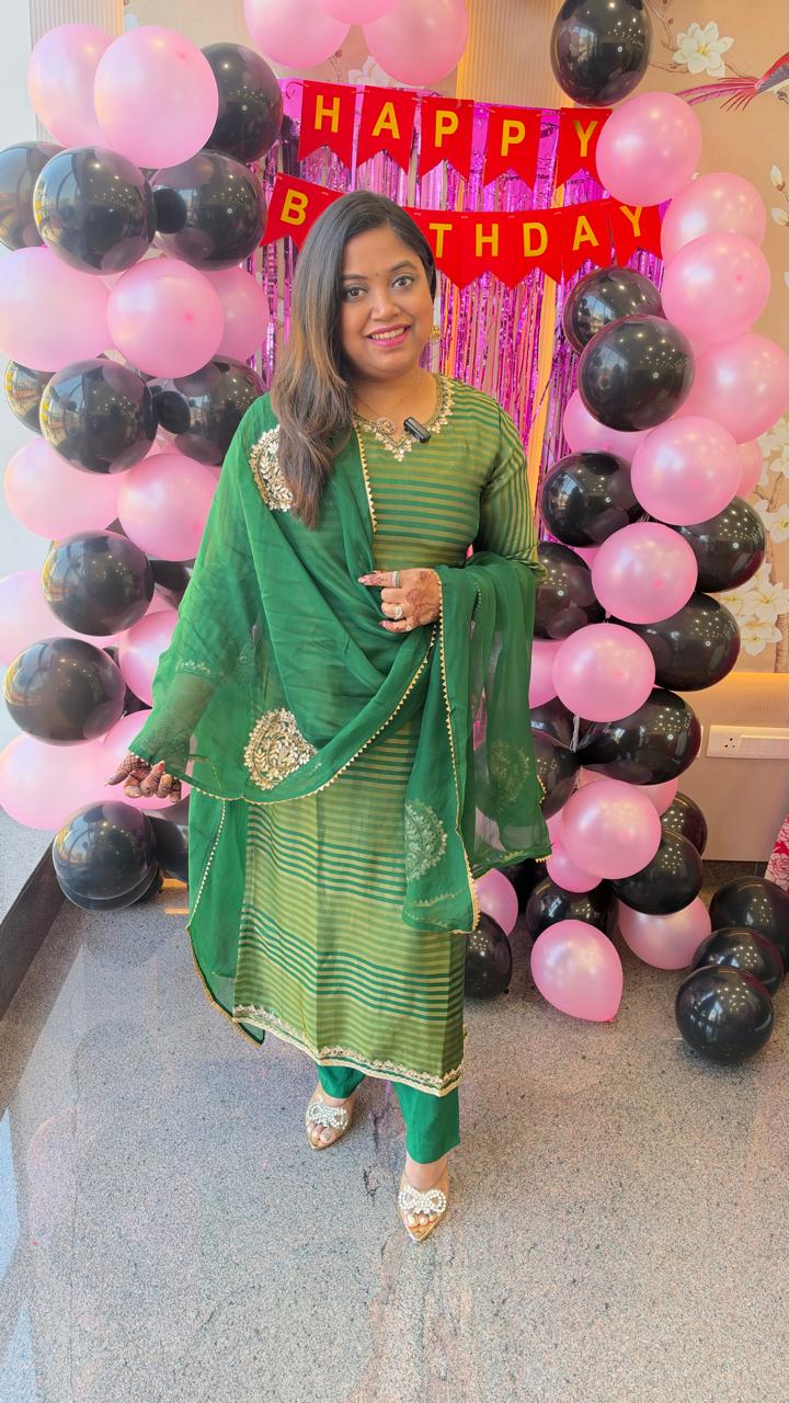 Pretty tissue suits with designer back n dupatta in green slim fit