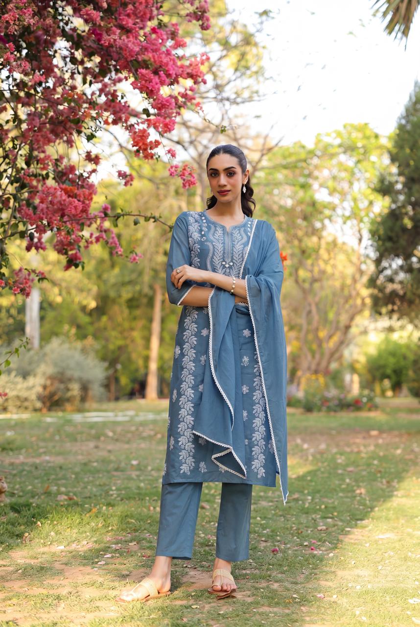 Mul cotton embroidered chikankari full suit set in blue