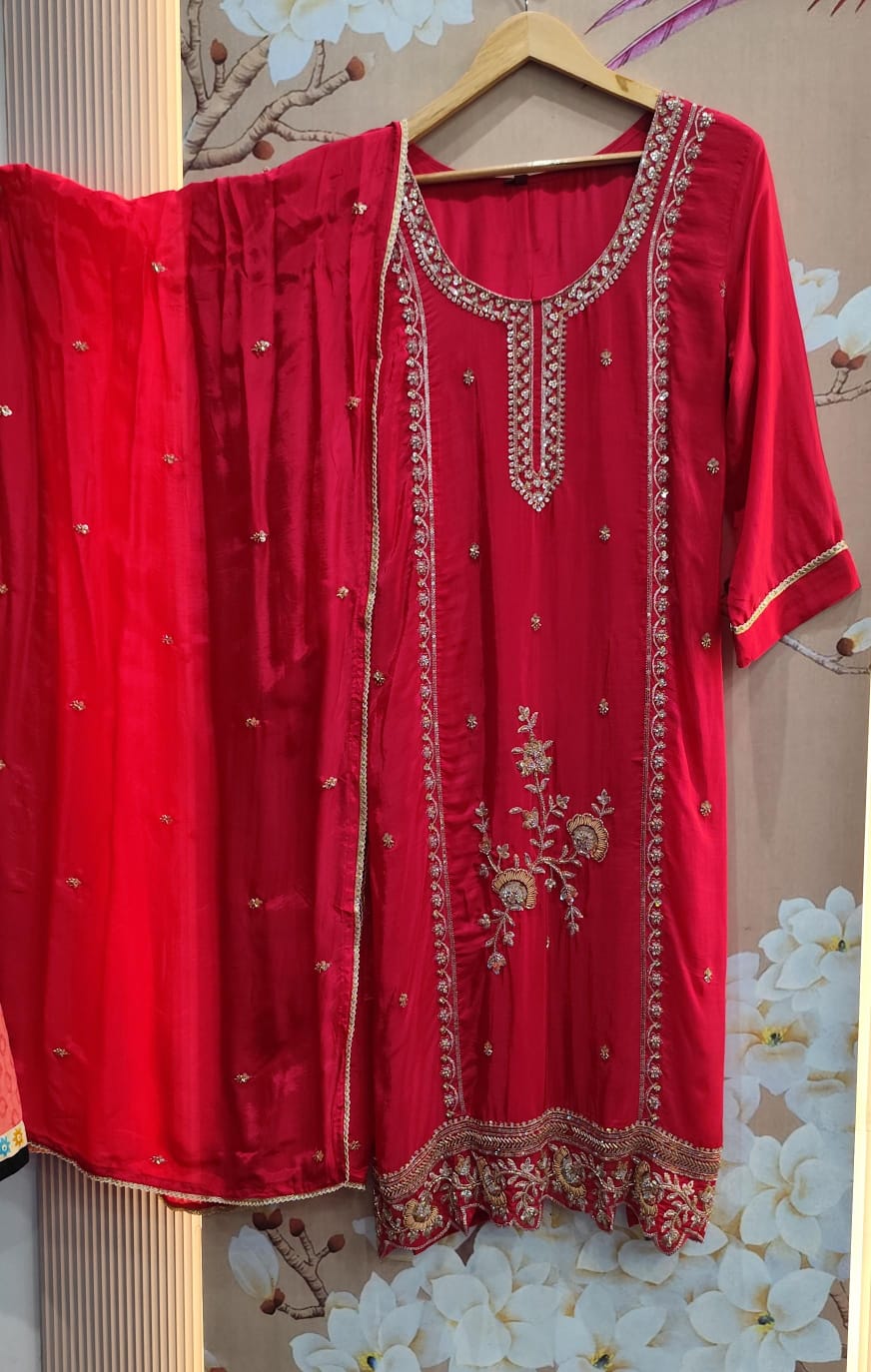Super pretty handwork chinon suit set in red