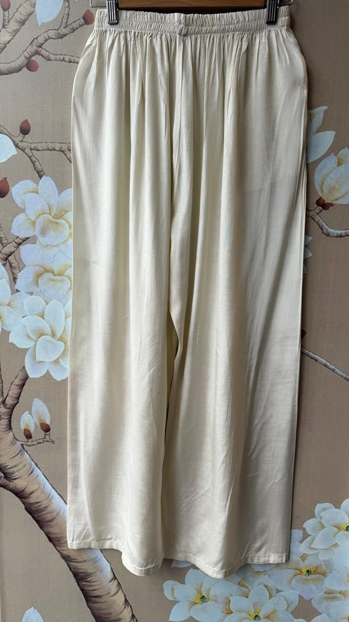 Pretty orgenza with inner and handwork in the most viral colour combo