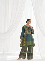 Super pretty Mul silk Co ord set in green