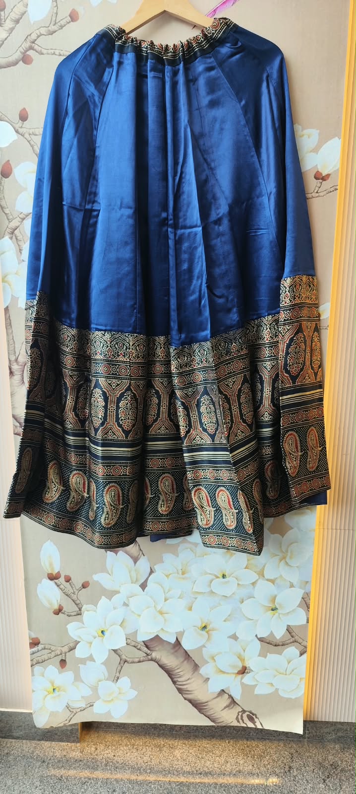 Gaji silk real mirror skirt in blue