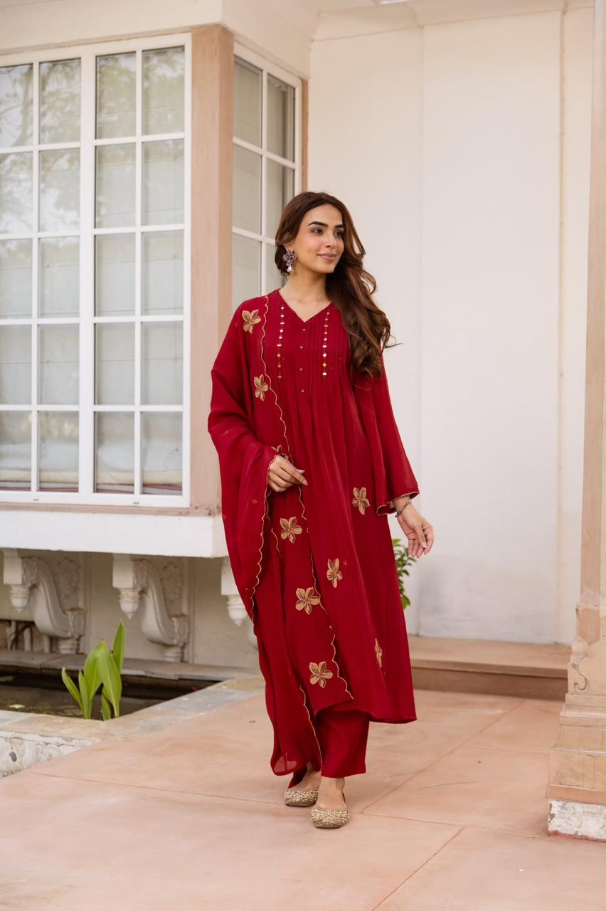 Mul Chanderi embroidered full Suit set in red