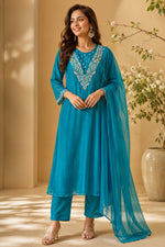 Super wow orgenza with pretty handwork in gorgeous blue