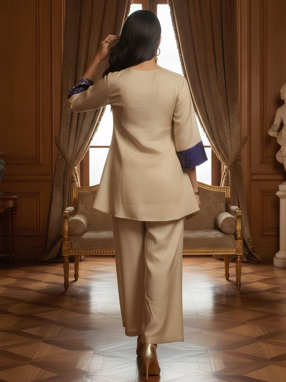 Stylish tissue co ord with brocade detailing