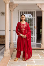 Pretty Modale embroidered suit set in red with Mul lining