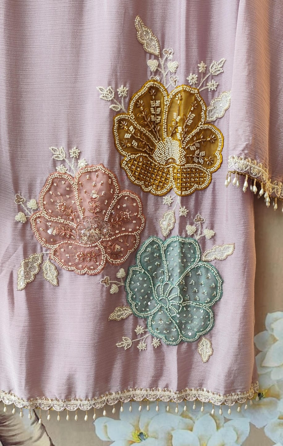 Premium chinon applique handwork suit set in lilac