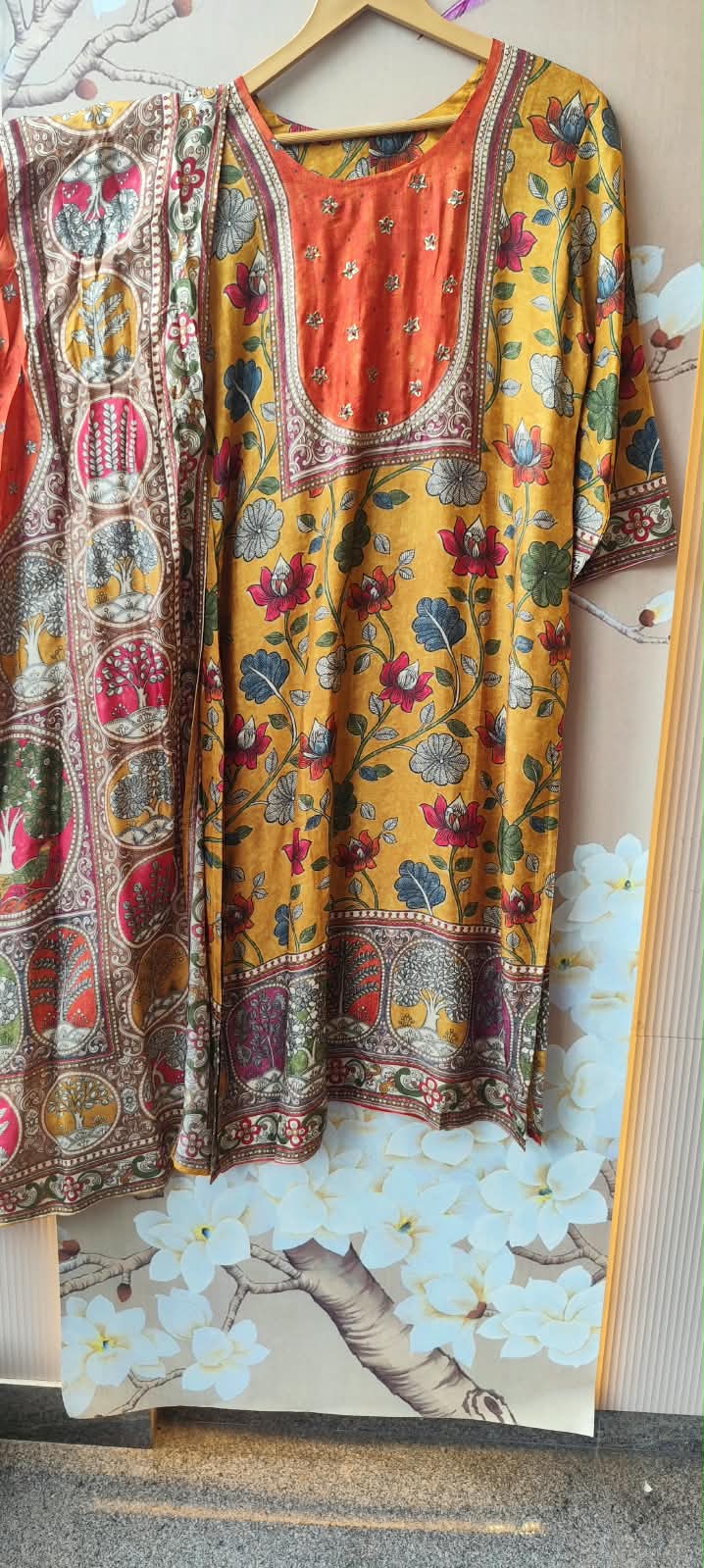 Pretty Russian silk Kalamkari true to size suit set