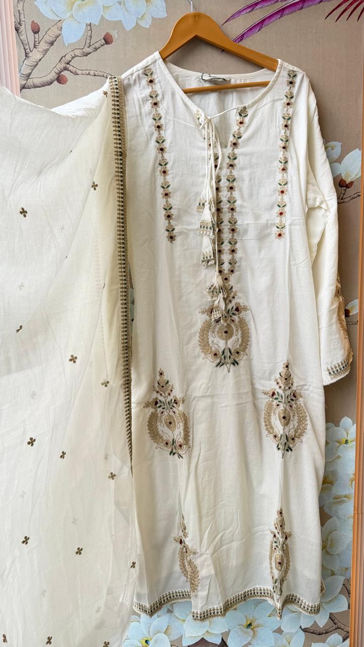 Super rich and premium zari embroidered Mul lining suit set