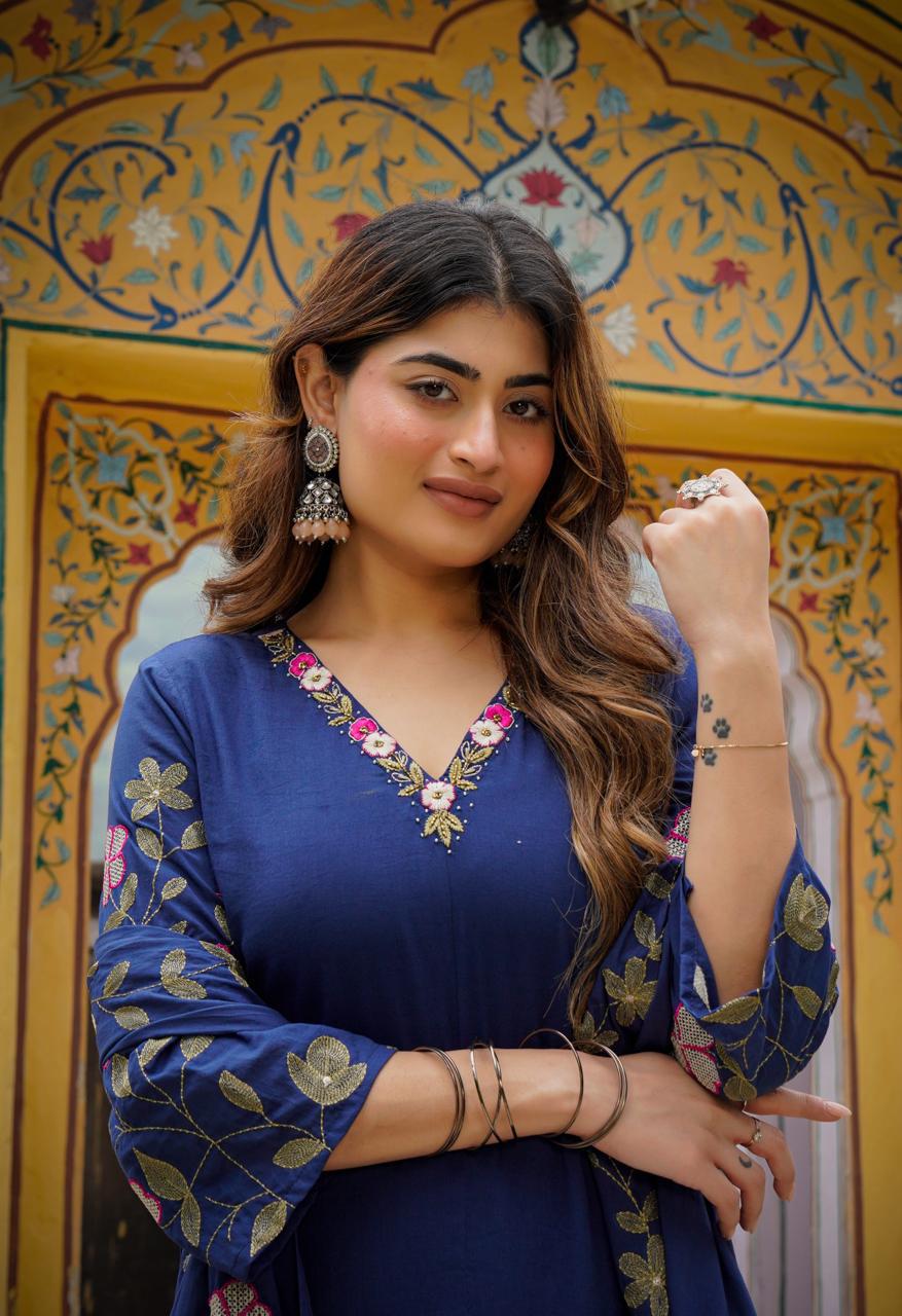 Gorgeous applique work Mul cotton lining full suit set