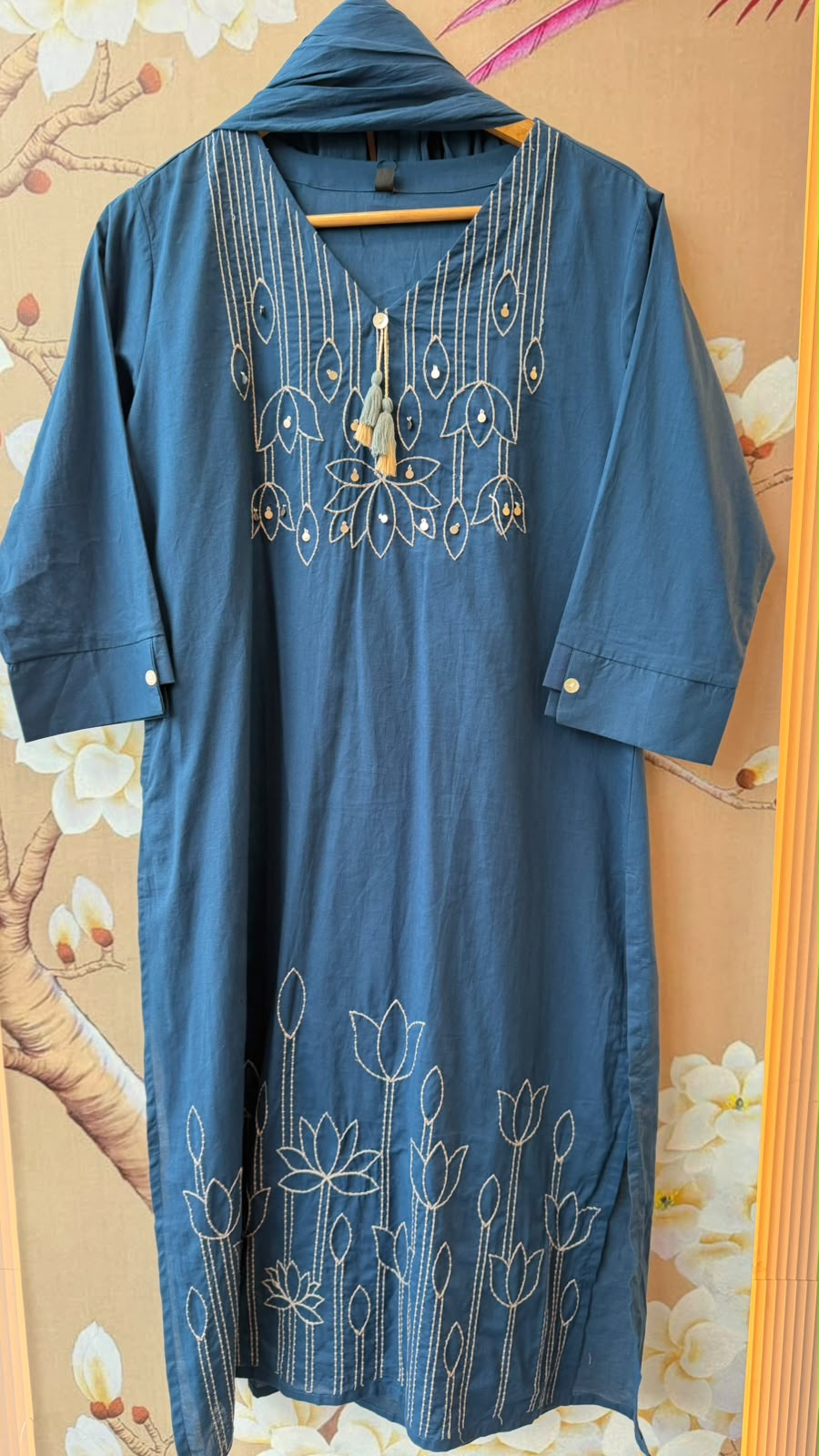 Pure cotton embroidered suit set in blue