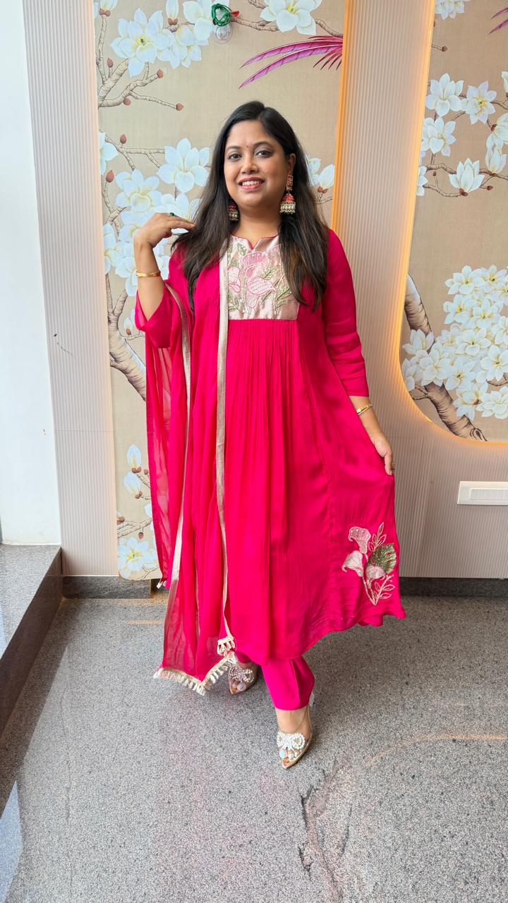 Premium pure chinon handwork suit set in pink