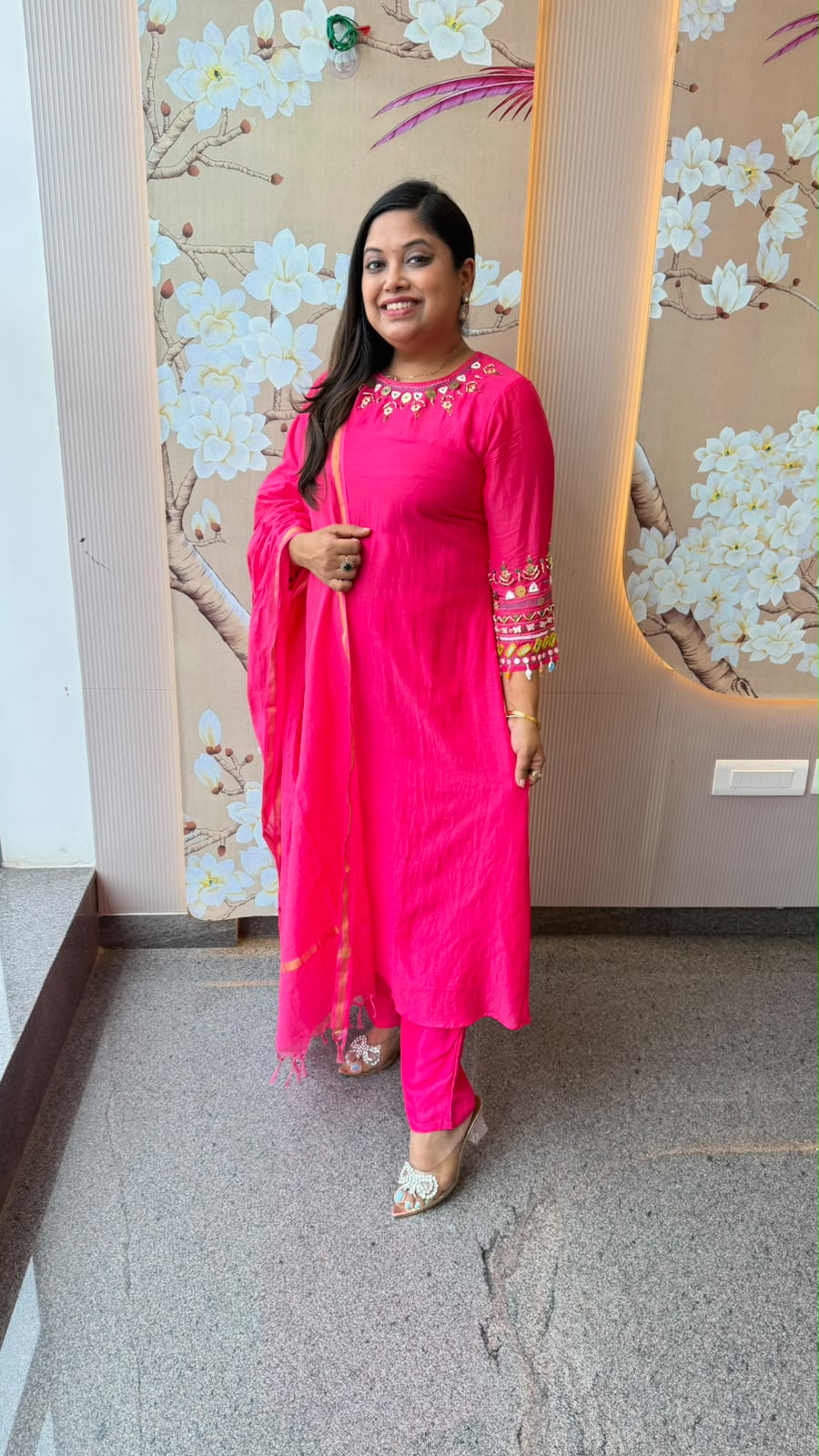 Super pretty handwork Mul chanderi suit set in pink