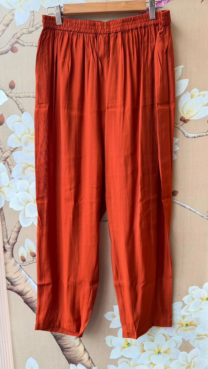 Pretty Mul chanderi with zari work and detailing lining full suit in red