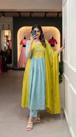 Pretty Mul chanderi with handwork in green n yellow