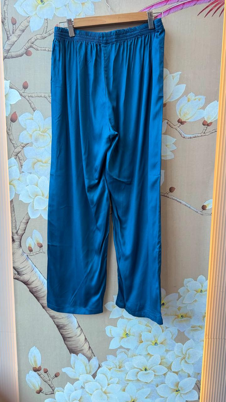Pretty gaji silk suit set in blue