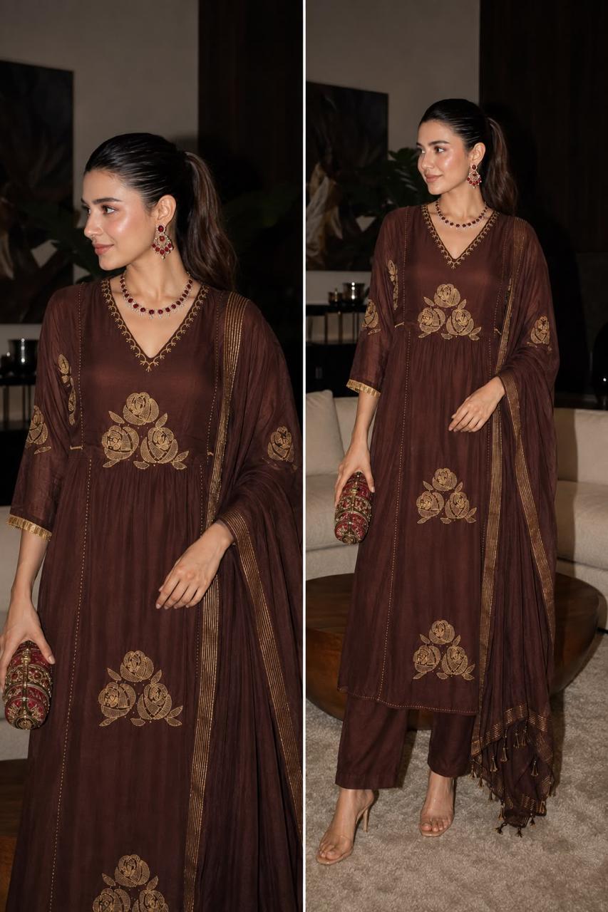 Premium Mul chanderi with antique gold suit set