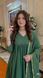 Pretty pretty pure Mul chanderi with antique gold detailing in green