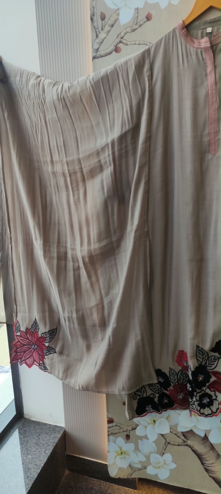 Mul chanderi applique suit set