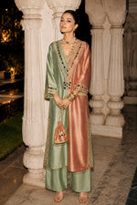 Premium giraffe with lining kurta pant paired with a Potli pink n blue !! Restocked and dispatch next week