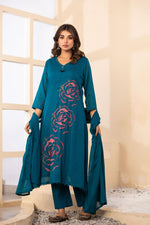 Pure Mul cotton embroidered in blue