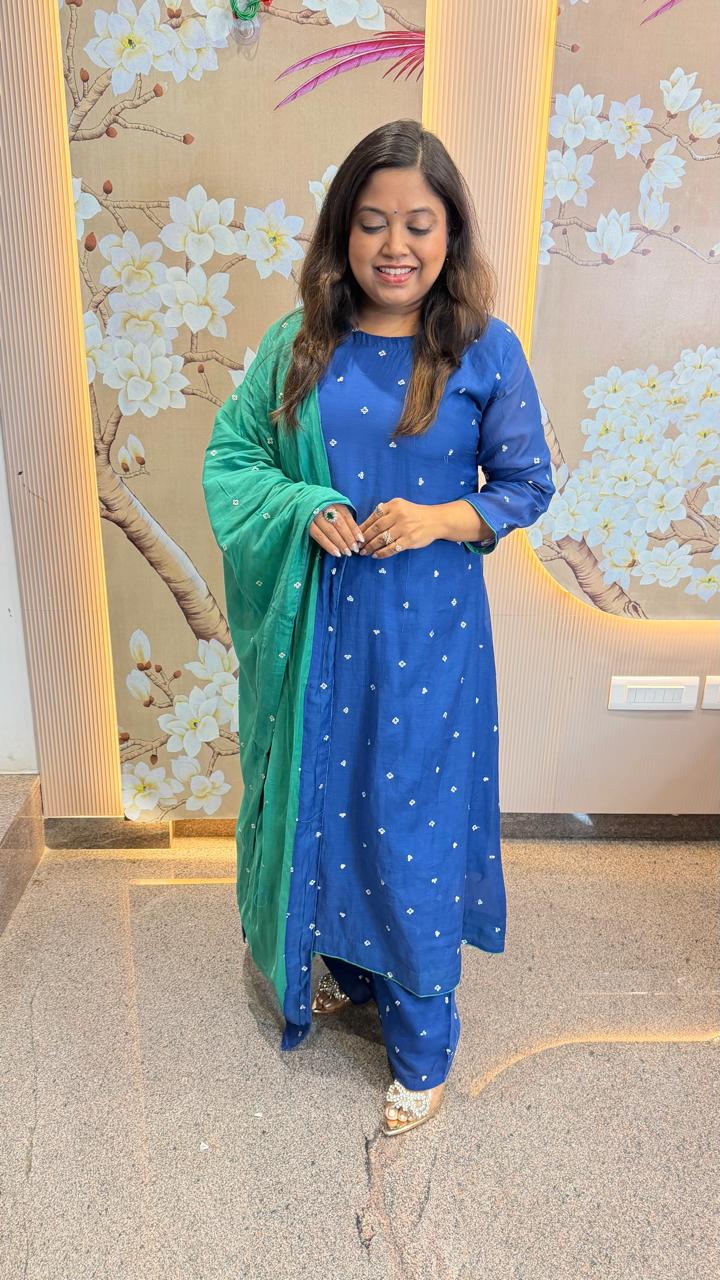 Pure banarsi Mul chanderi all over sequins in contrast