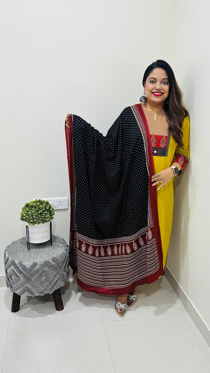 Your favourite is back in stock !! Bestselling handloom cotton suit set
