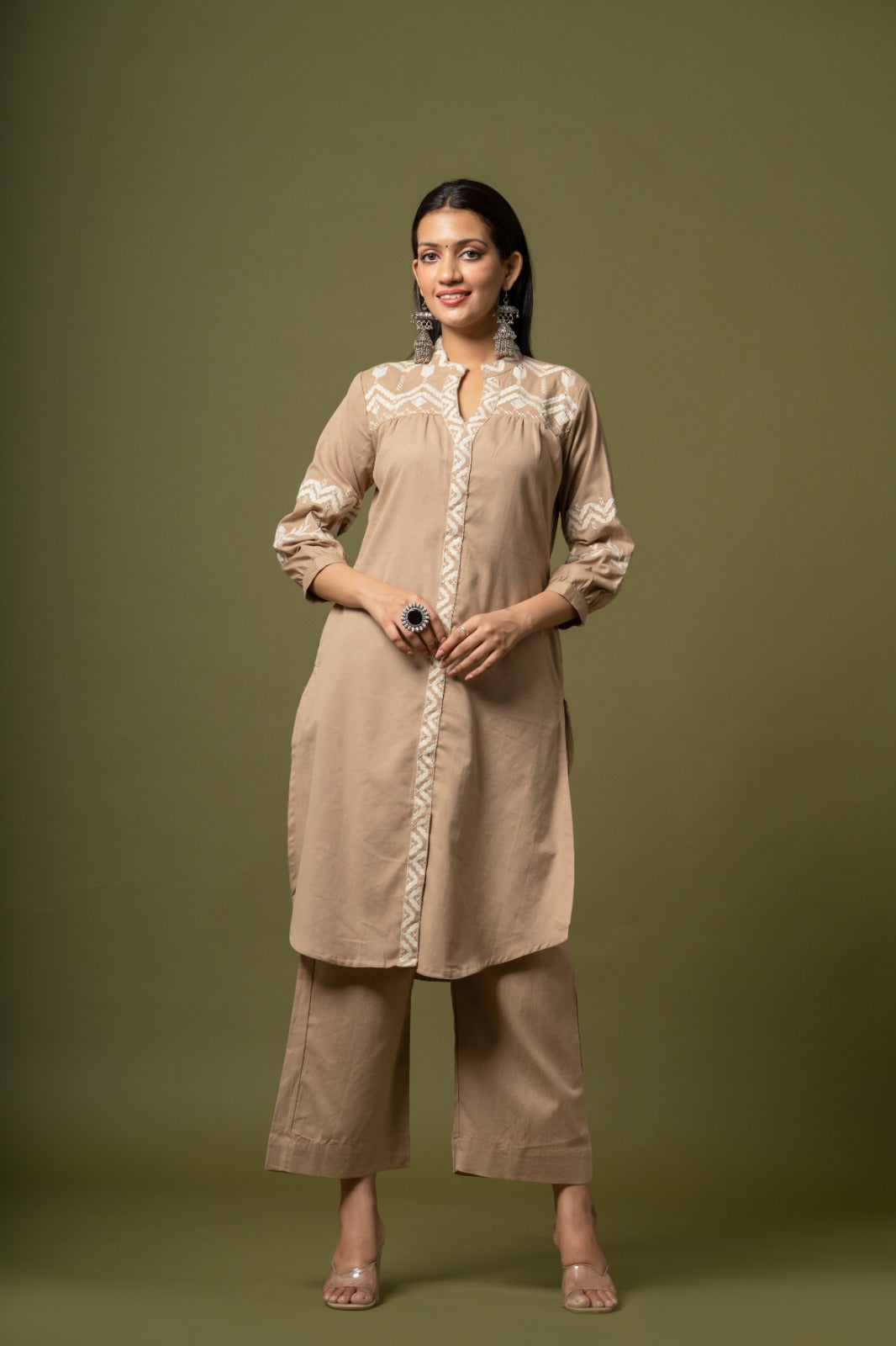 Super chic style flex cotton embroidered kurta pant