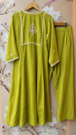 Pure Banarasi chikankari Mul chanderi suit set in green