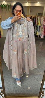 Super elegant Mul chanderi with pearl detailing full suit set