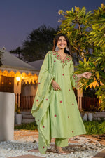 Super stylish embroidery Dobby cotton embroidered suit set in green