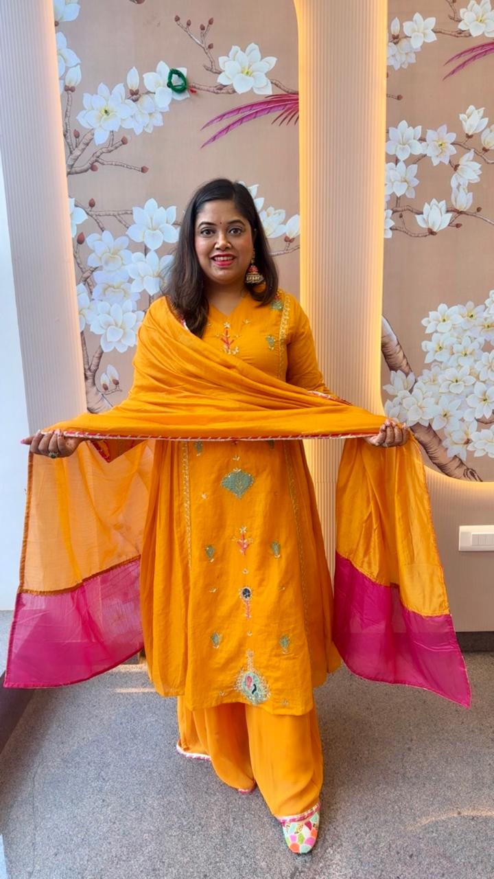 Gorgeous Mul Chanderi with gotta detailing suit set in orange